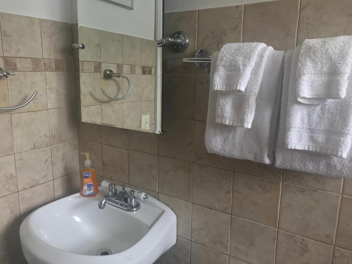 Inn Leather Guest House-Gay Male Only 포트 로더데일 외부 사진