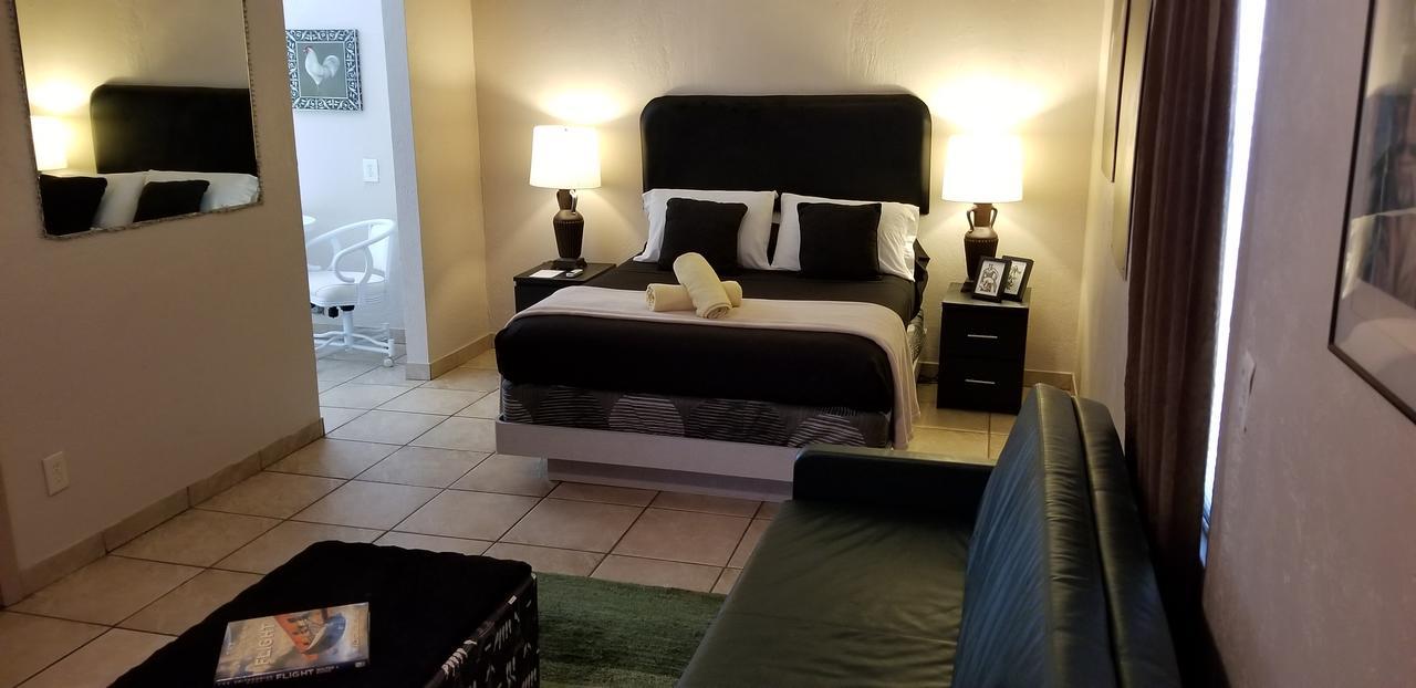 Inn Leather Guest House-Gay Male Only 포트 로더데일 외부 사진