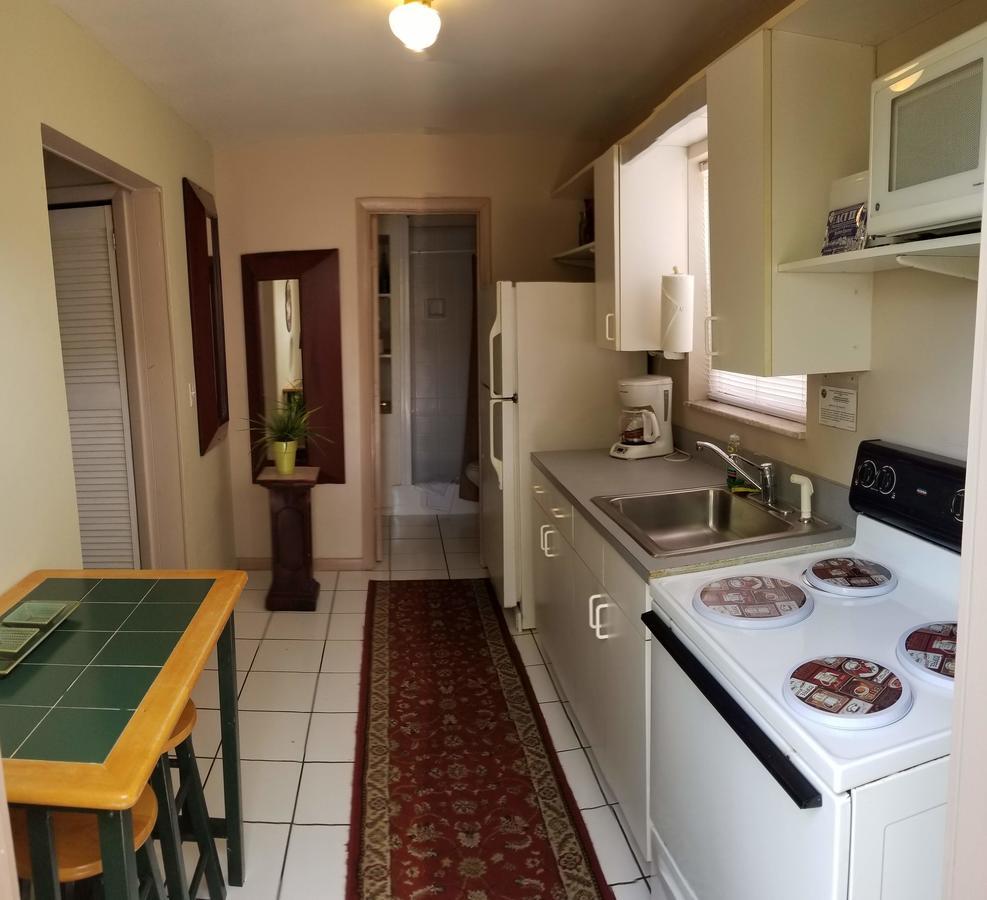 Inn Leather Guest House-Gay Male Only 포트 로더데일 외부 사진